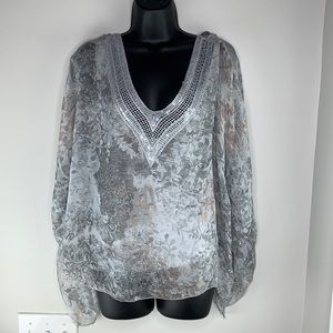Le Marais Paris silk top